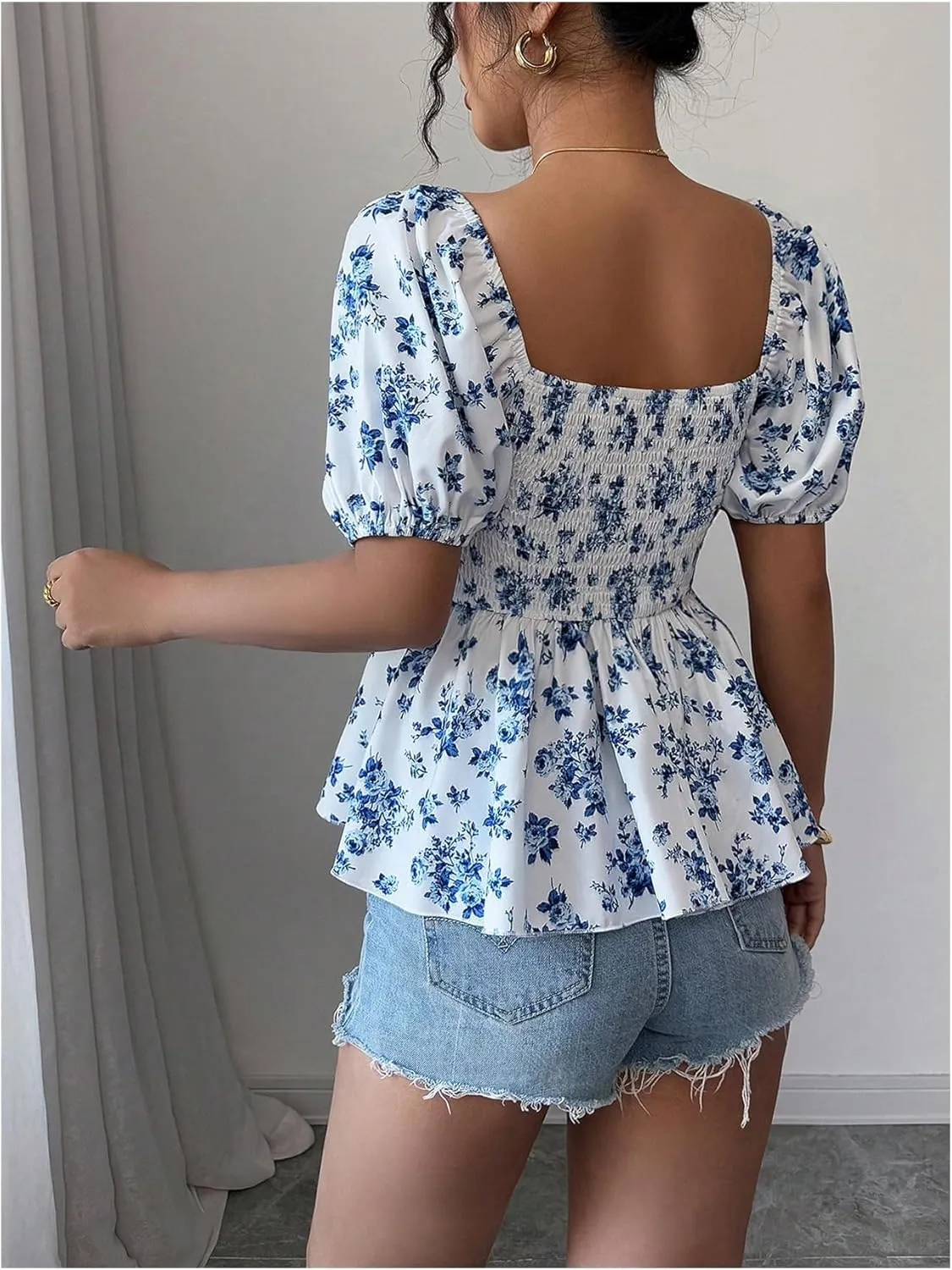 Milumia Women's Floral Square Neck Puff Sleeve Blouse Boho Ruched Flared Hem Peplum Top