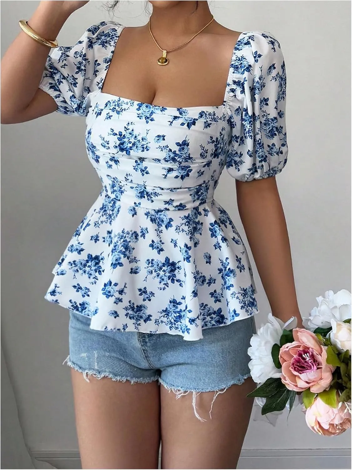 Milumia Women's Floral Square Neck Puff Sleeve Blouse Boho Ruched Flared Hem Peplum Top