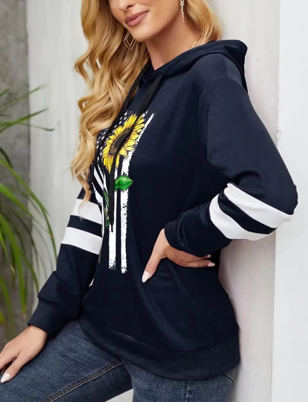 TICTICMIMI Women Sunflower Print Sweatshirts Color Block Long Sleeve Hoodies Lightweight Drawstring Pullover Tops